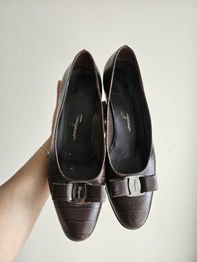 Salvatore Ferragamo Brown Croc-Embossed Leather Bow Flats